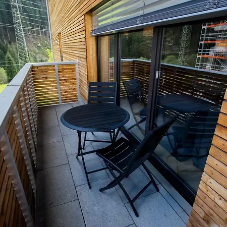 Aparthotel Gastauer 4*